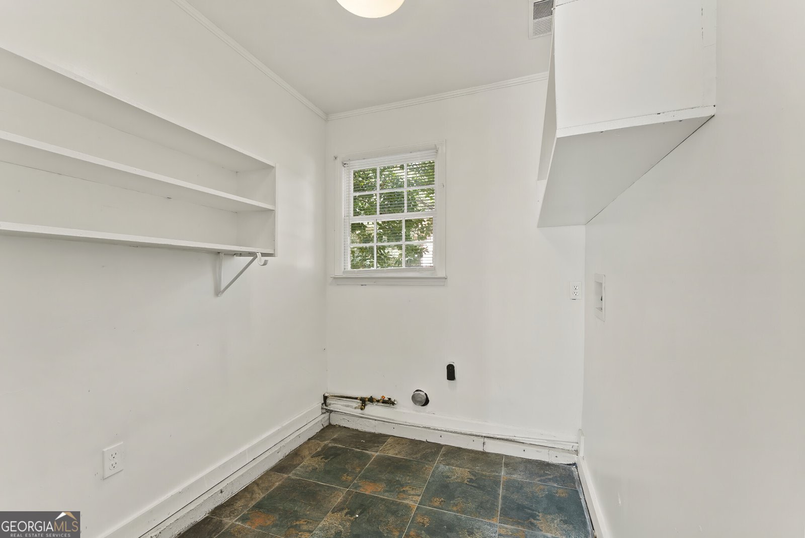 2988 Crestline Drive Macon - 23