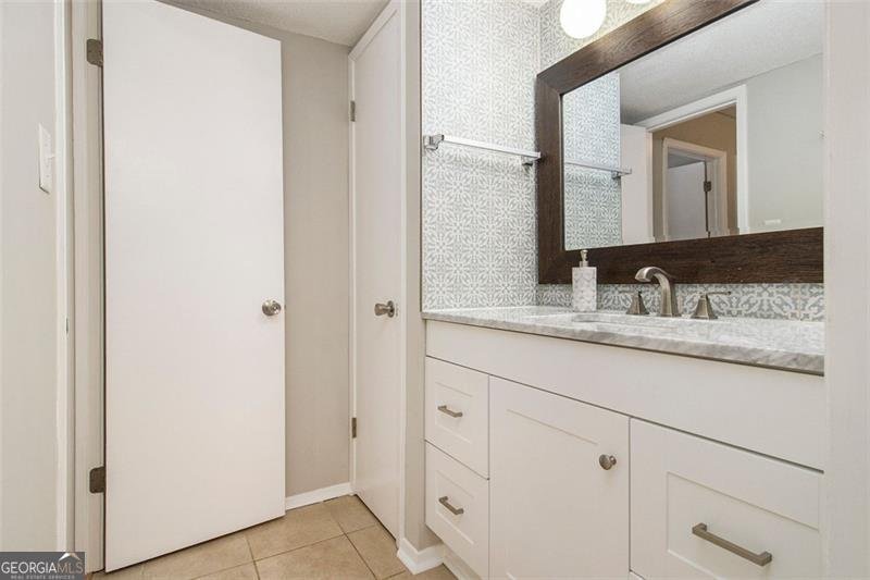 606 Garden Walk Drive Stone Mountain - 26