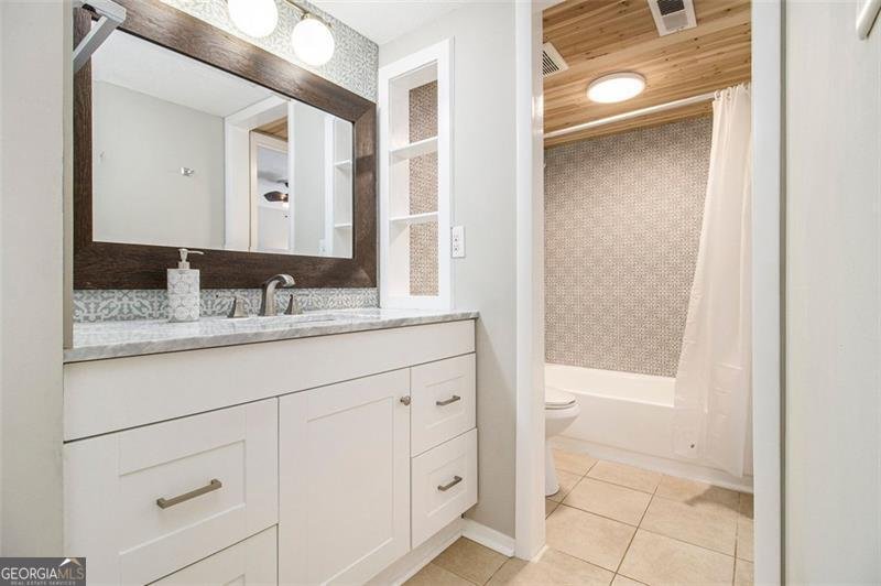 606 Garden Walk Drive Stone Mountain - 3