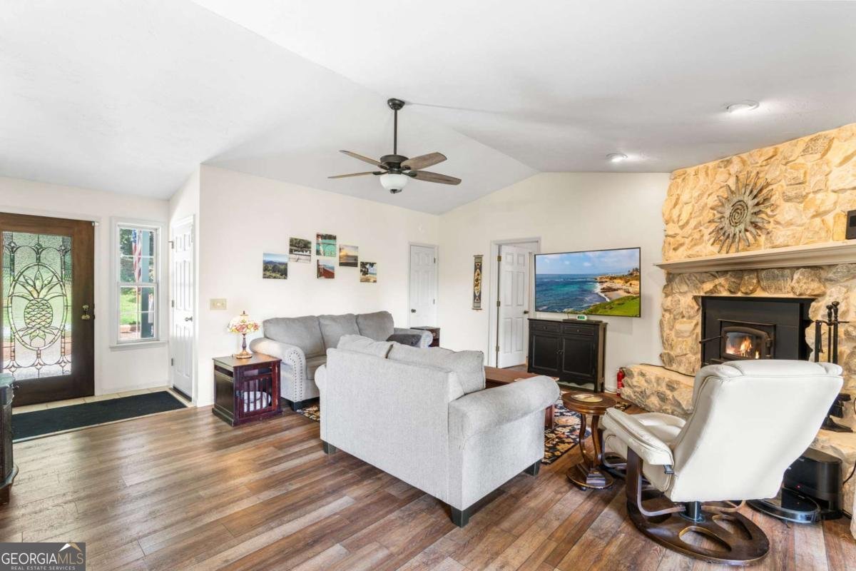 5147 Summer Wood Lane Young Harris - 13