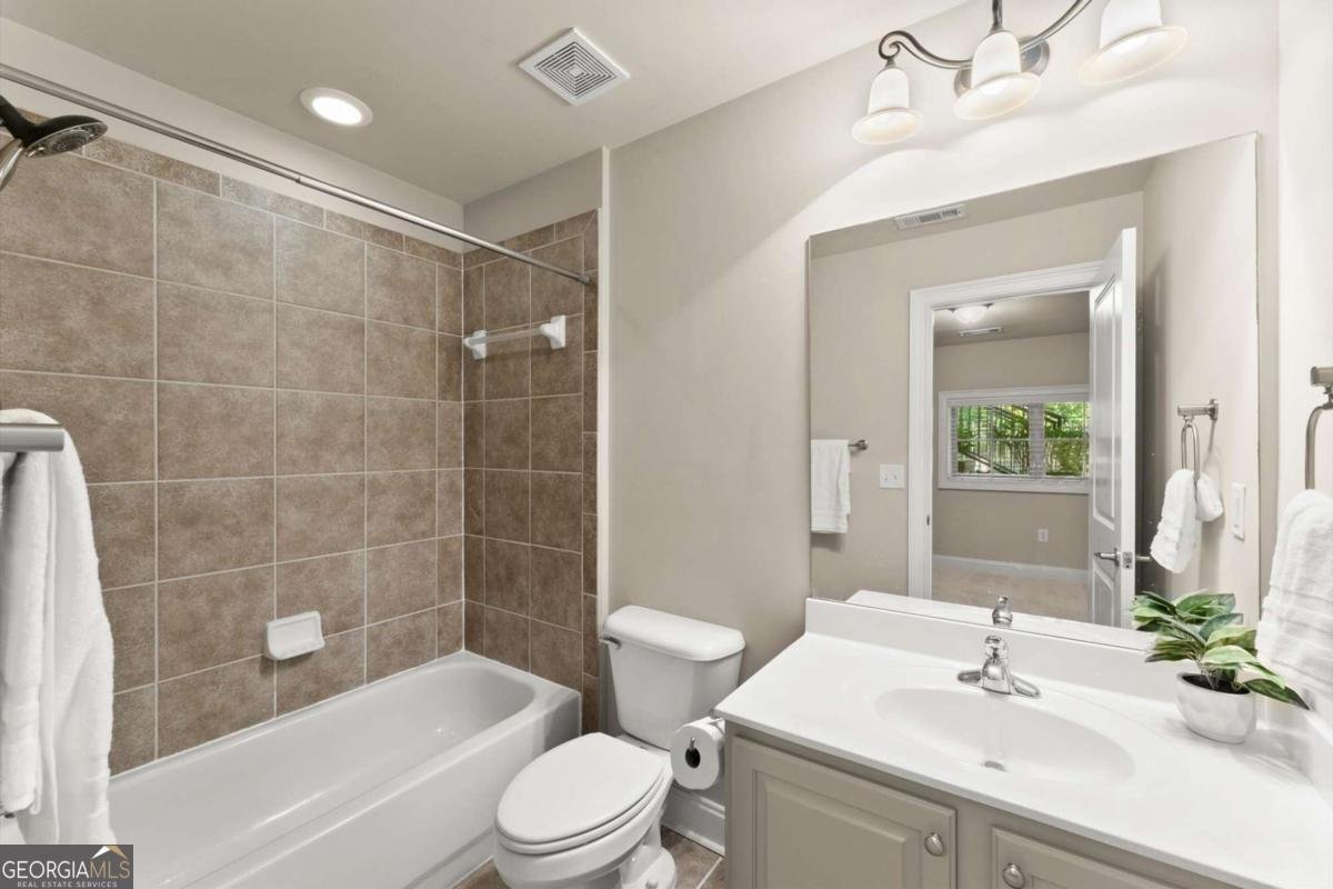 6468 Chariot Street Atlanta - 27