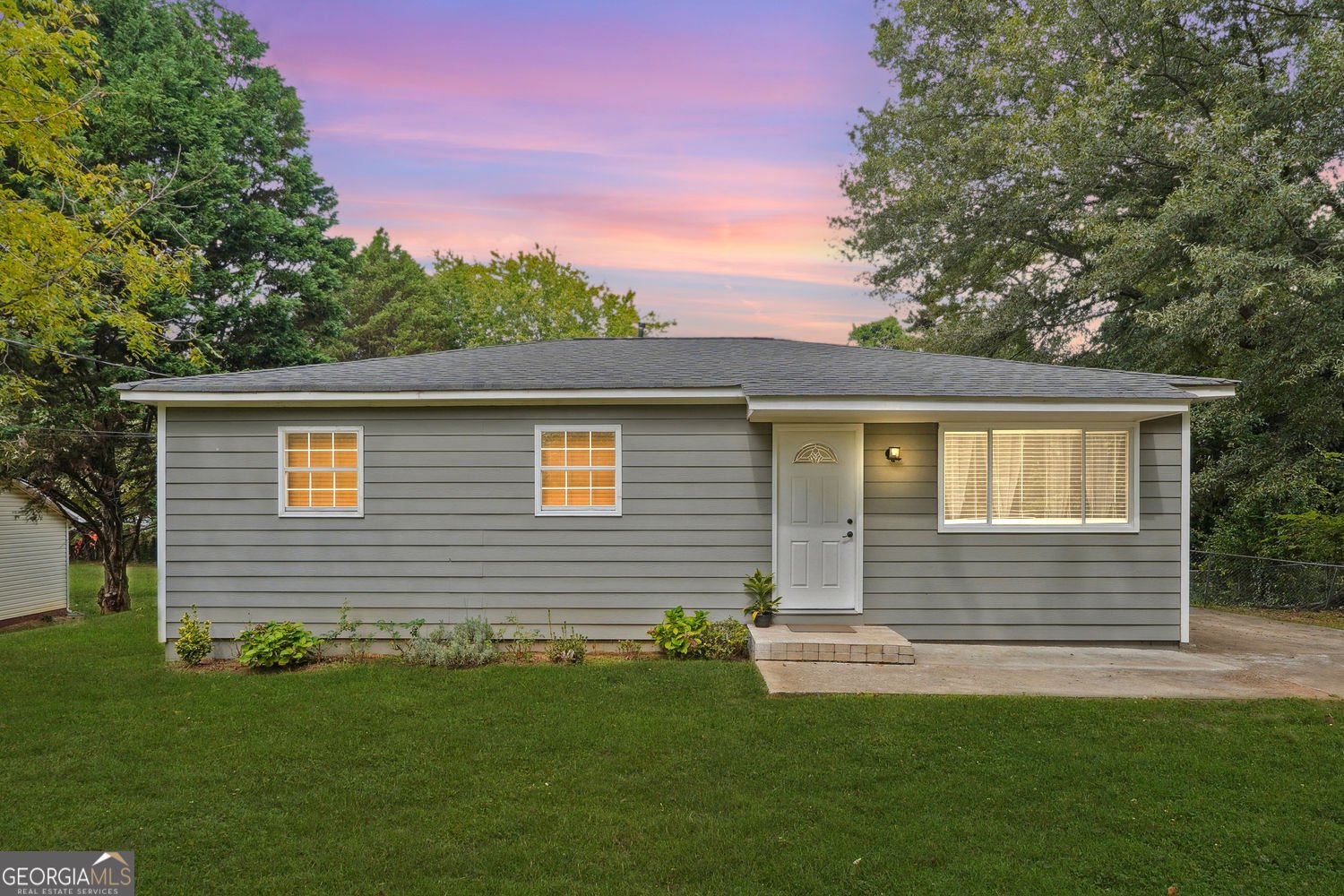 2199 Clairmont Circle Snellville - 1
