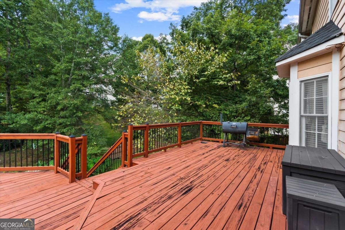 645 MOUNTAIN OAKS Parkway Stone Mountain - 37