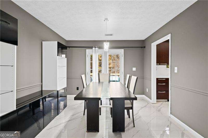 201 Nina Circle Locust Grove - 11