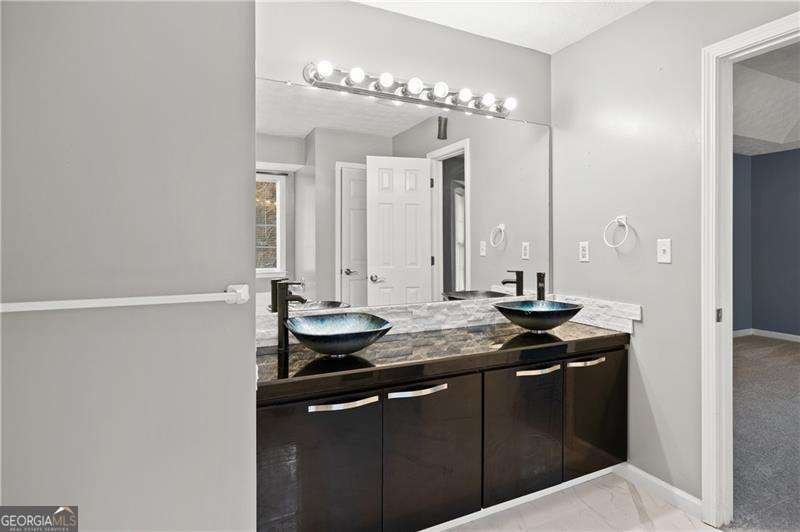201 Nina Circle Locust Grove - 27