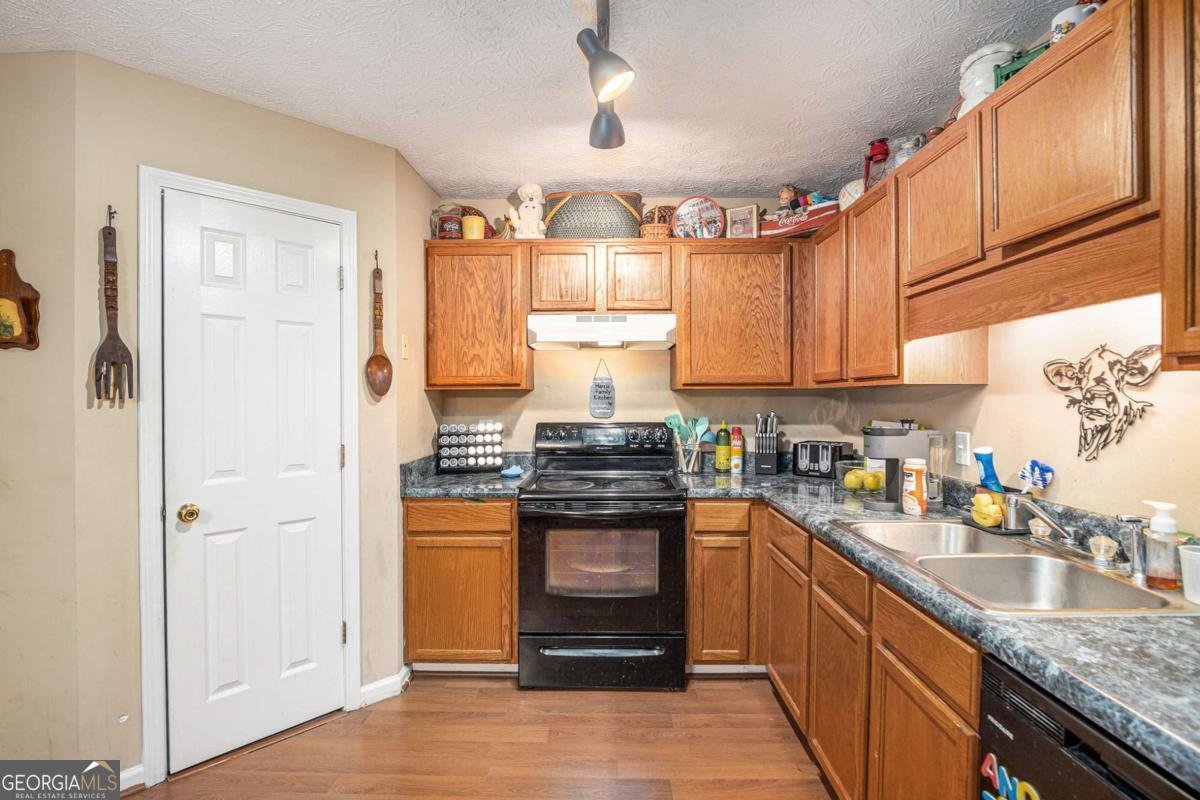 81 Fairview Way Dallas - 15