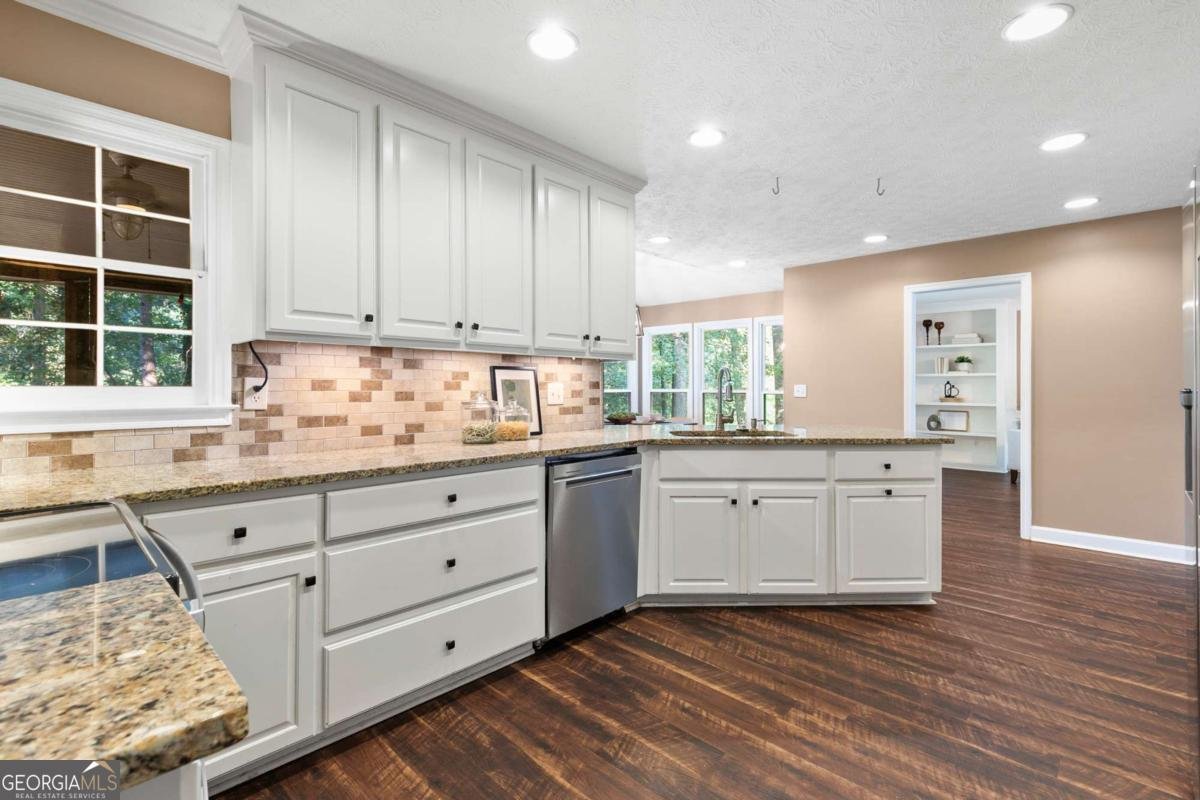 5119 Verbena Drive Acworth - 12