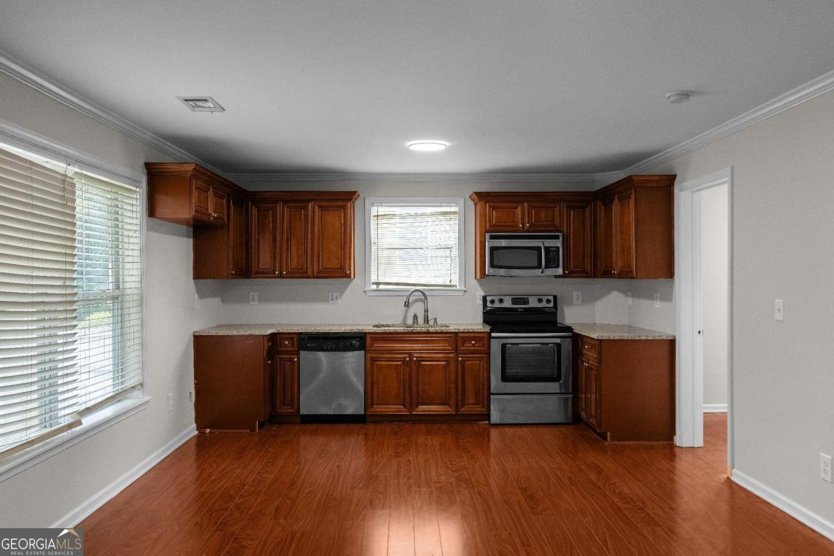 1722 Preserve Creek Way Loganville - 75