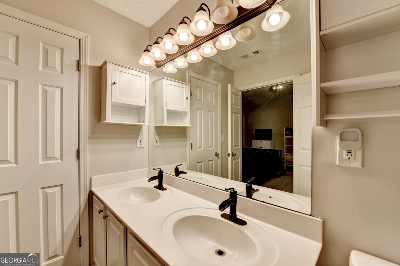 13300 Morris Road Milton - 48