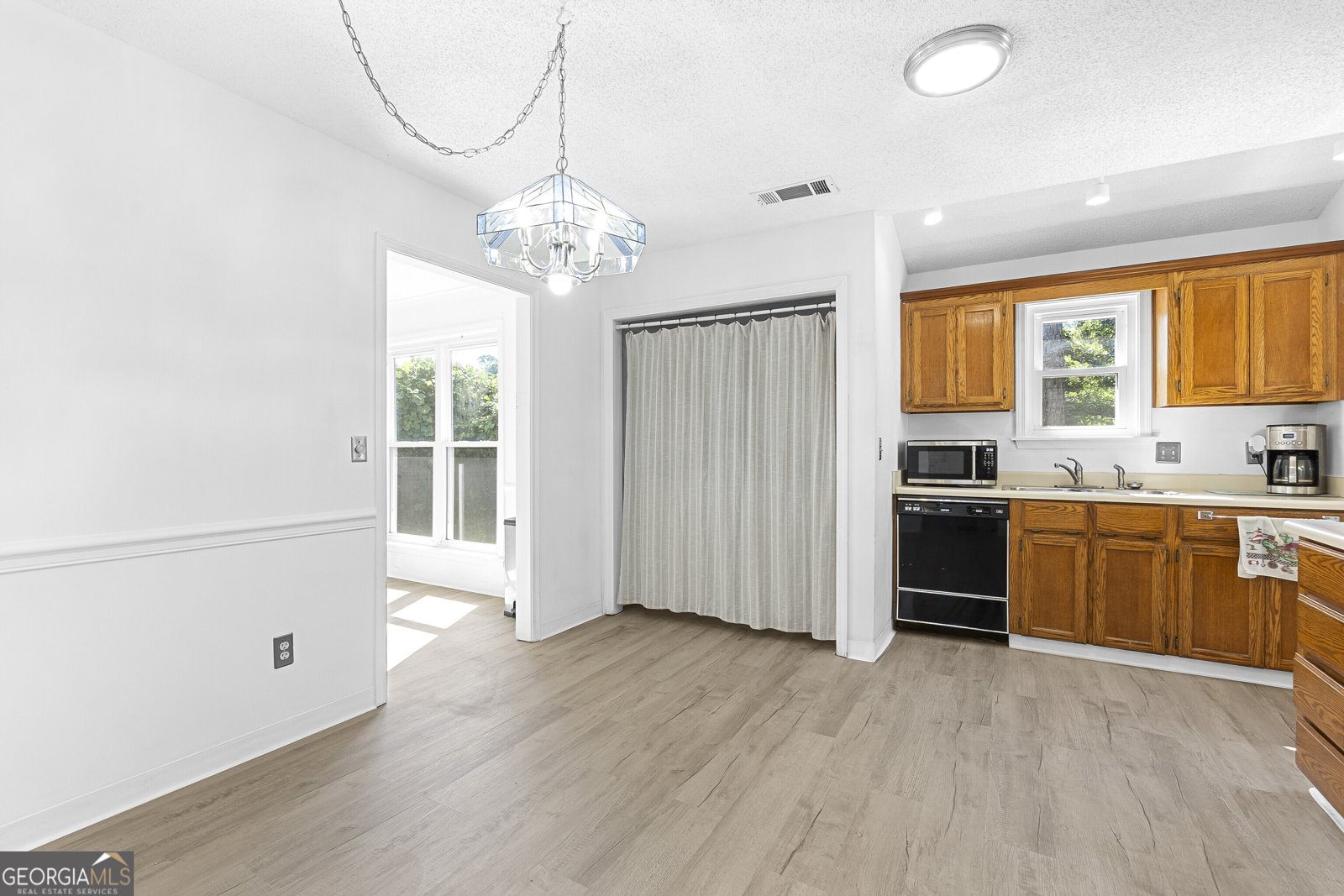 1402 Park Avenue Perry - 26
