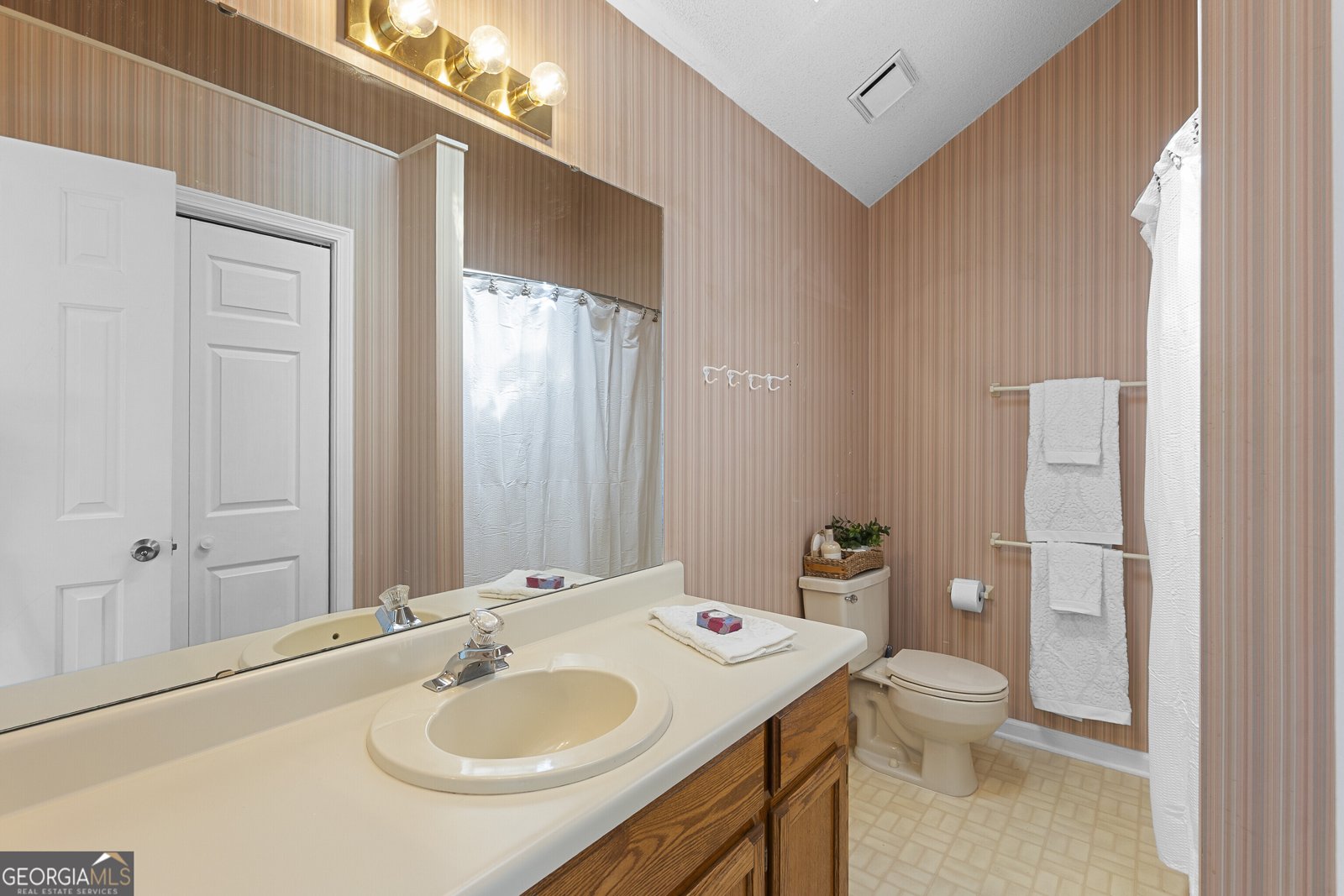 1402 Park Avenue Perry - 27