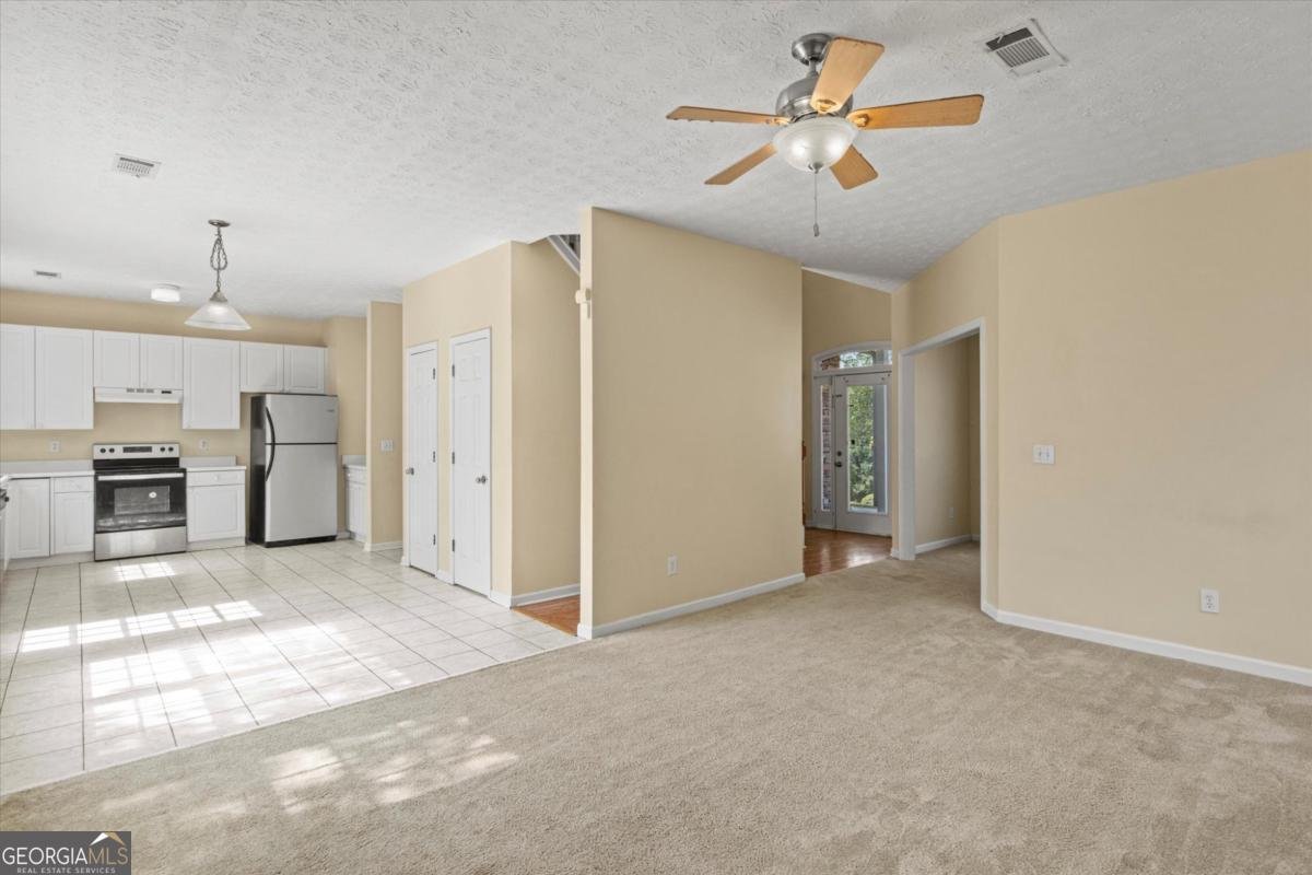 1082 Old Greystone Drive Lithonia - 11