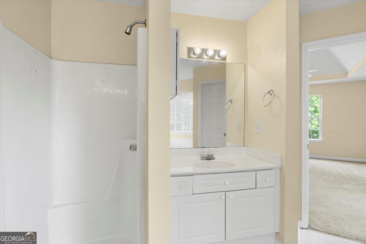 1082 Old Greystone Drive Lithonia - 18