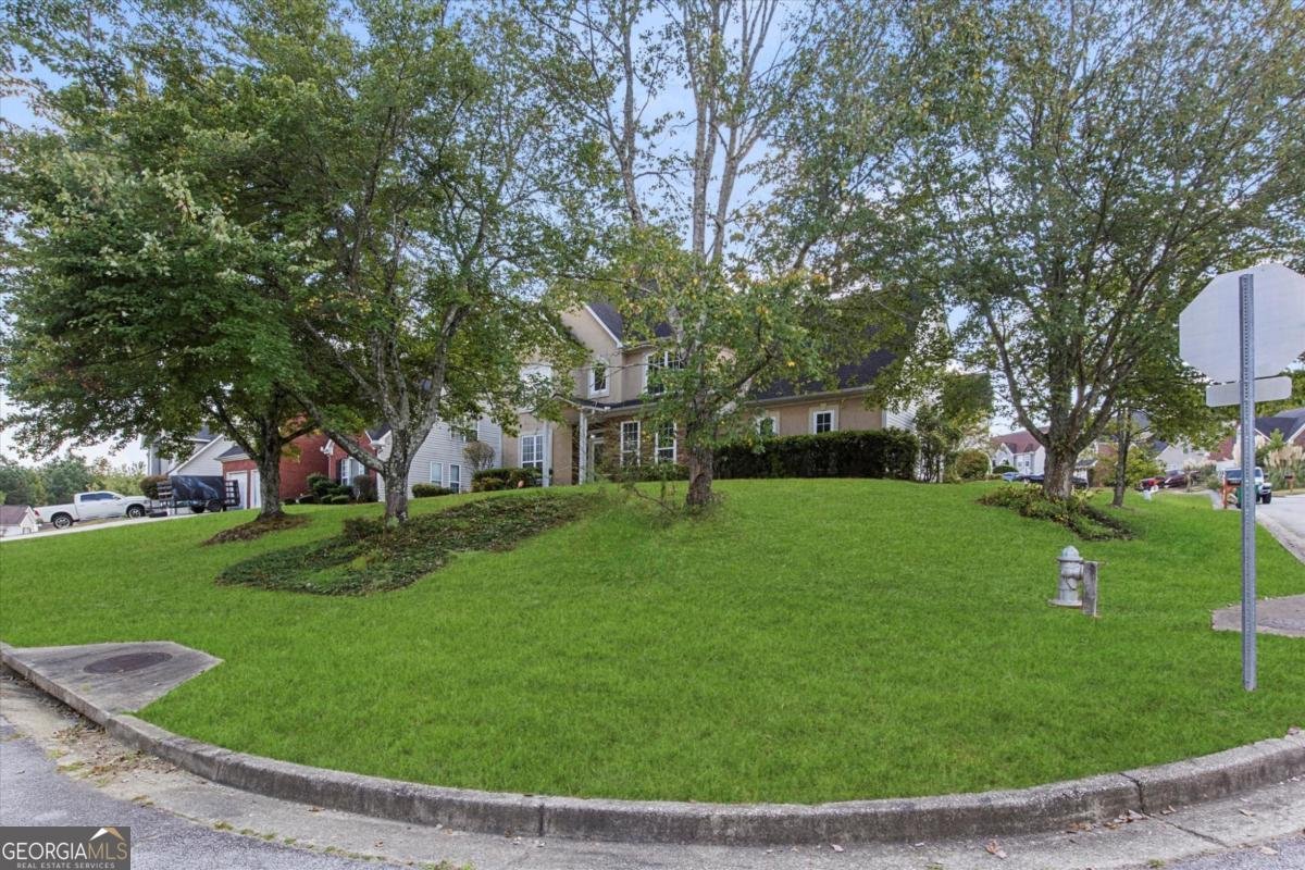 1082 Old Greystone Drive Lithonia - 27