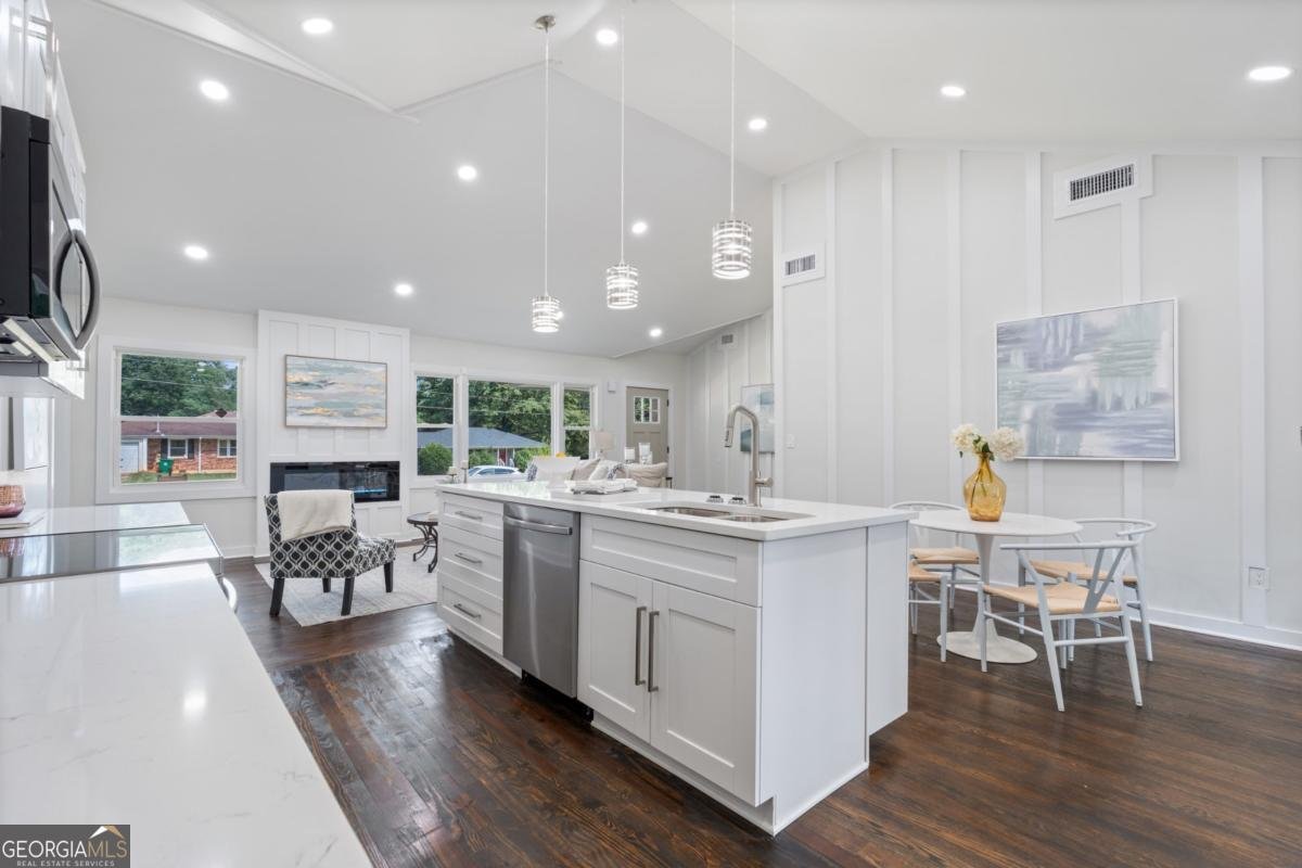 1882 Rosewood Road Decatur - 13