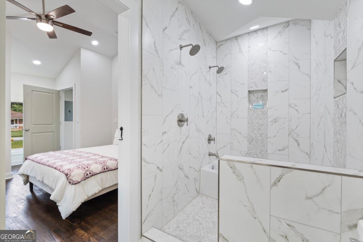 1882 Rosewood Road Decatur - 25