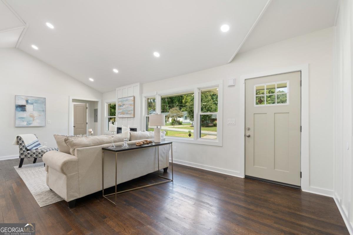 1882 Rosewood Road Decatur - 8