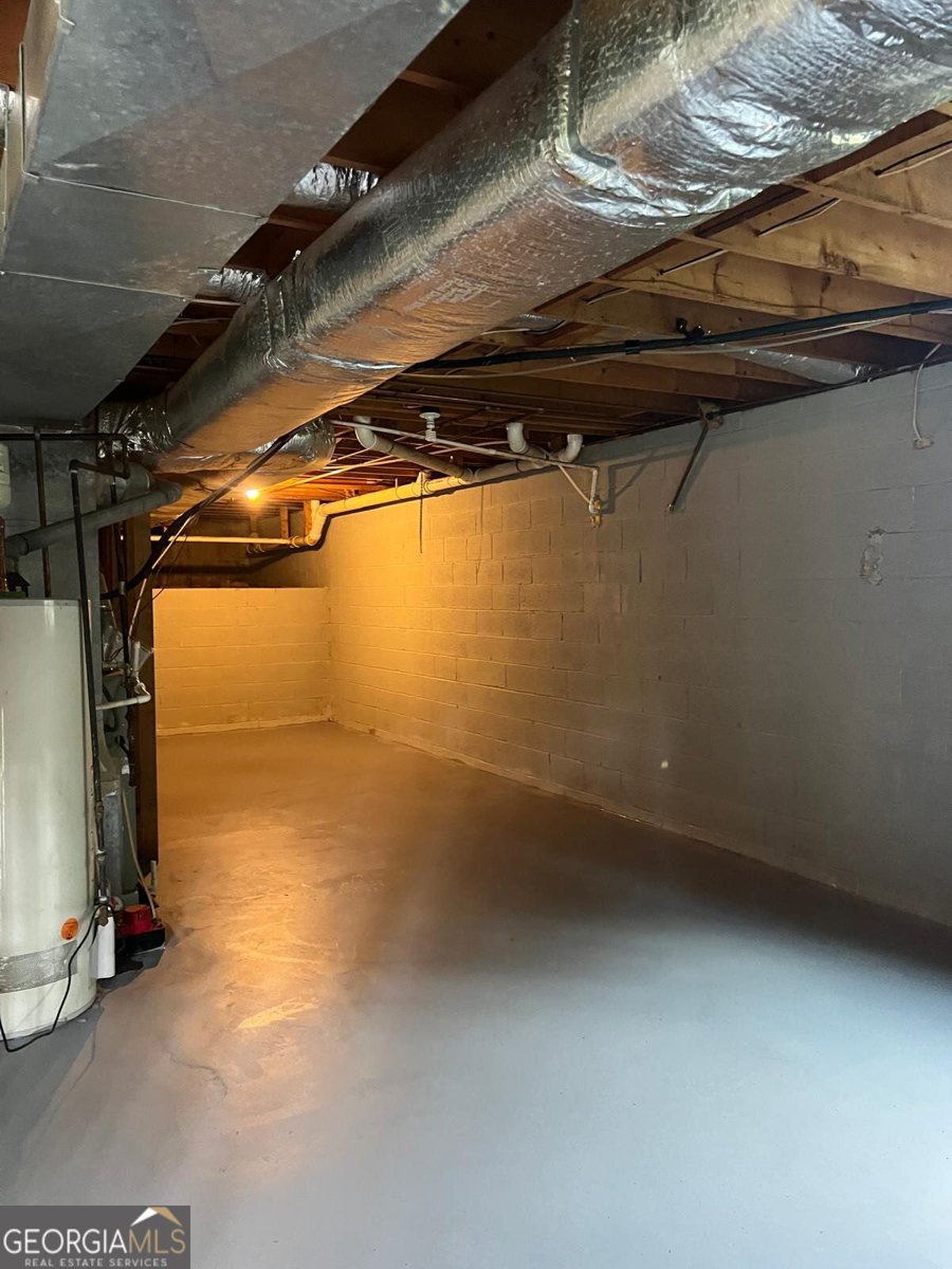 4390 Inns Brook Drive Snellville - 27