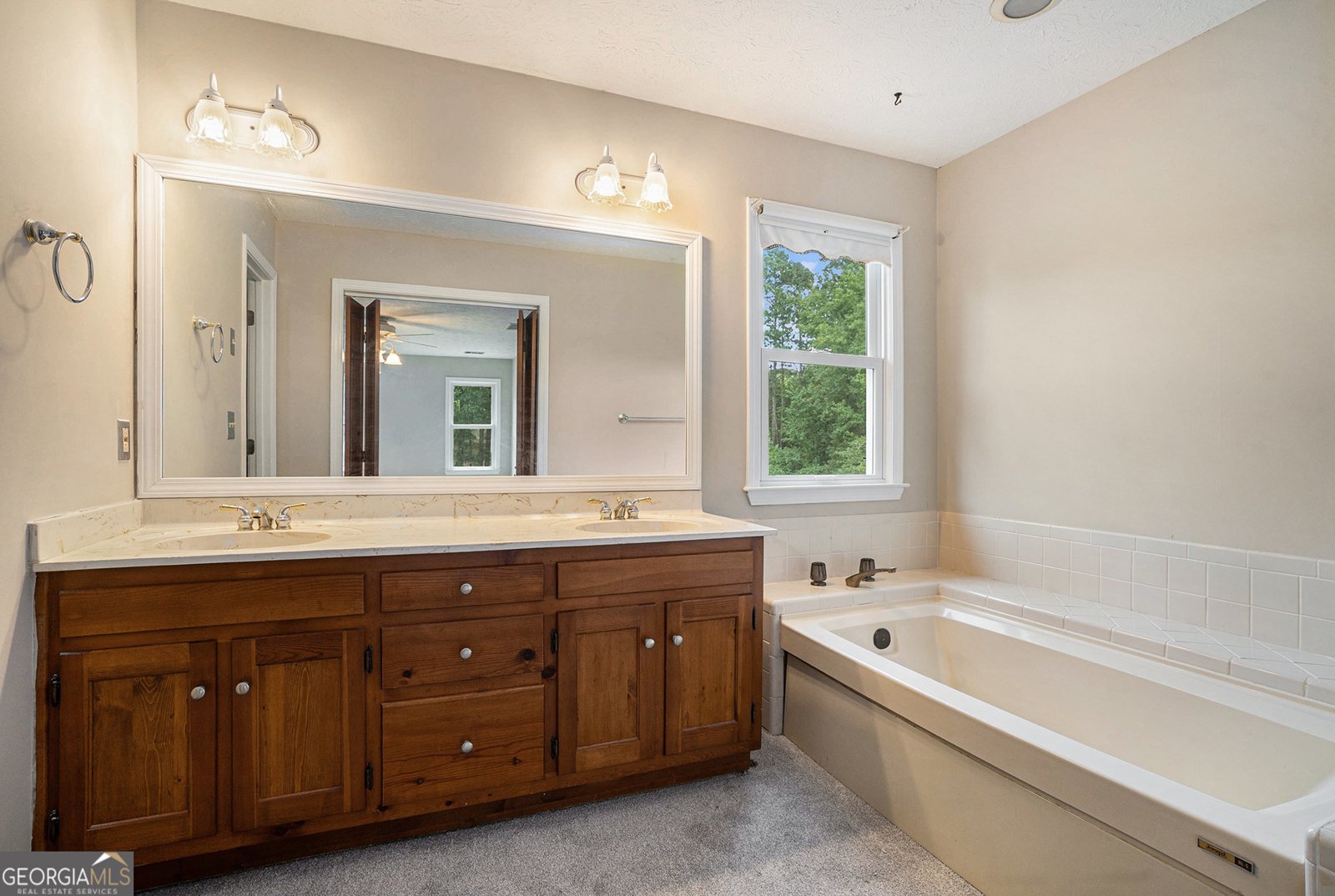 4390 Inns Brook Drive Snellville - 6