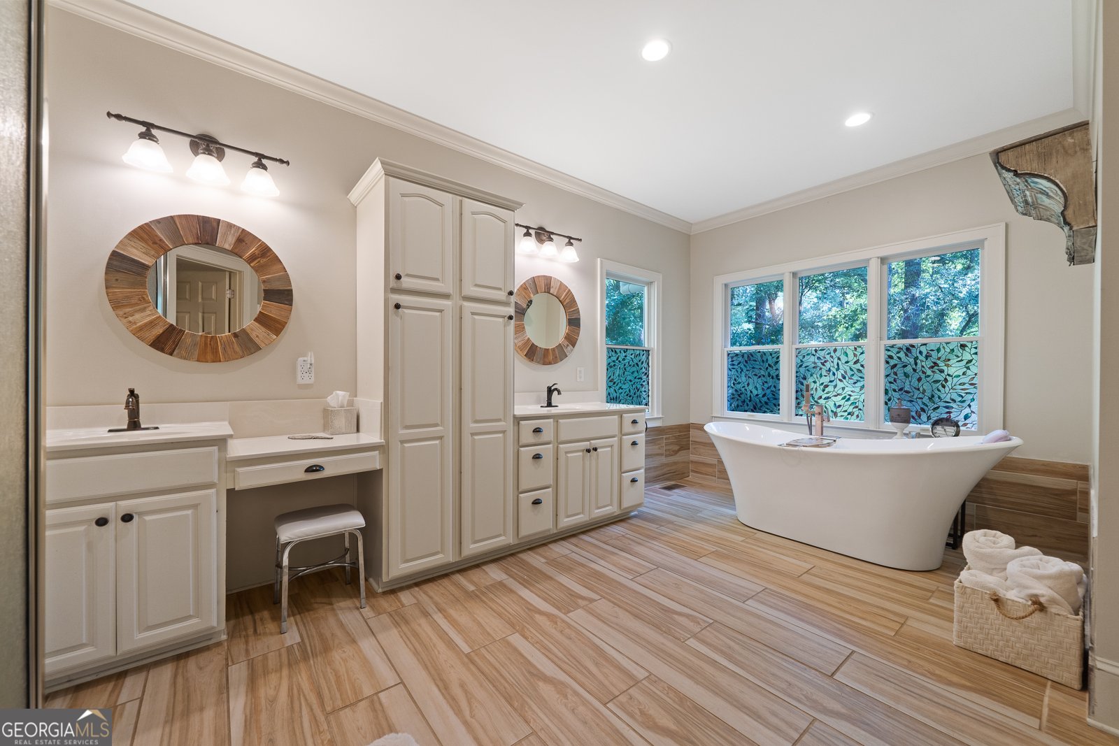 1250 Cherokee Trail White Plains - 54