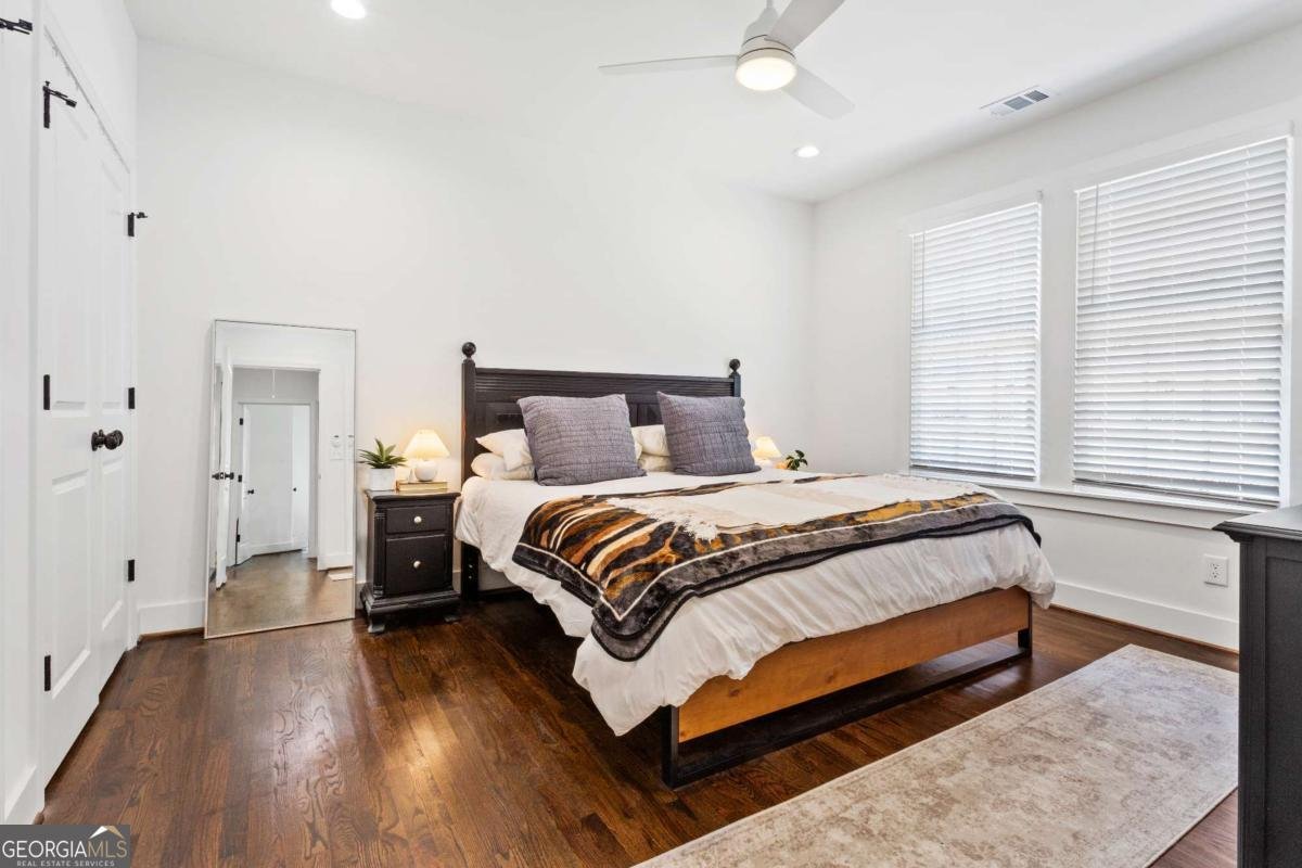 1152 Oakland Drive Atlanta - 23