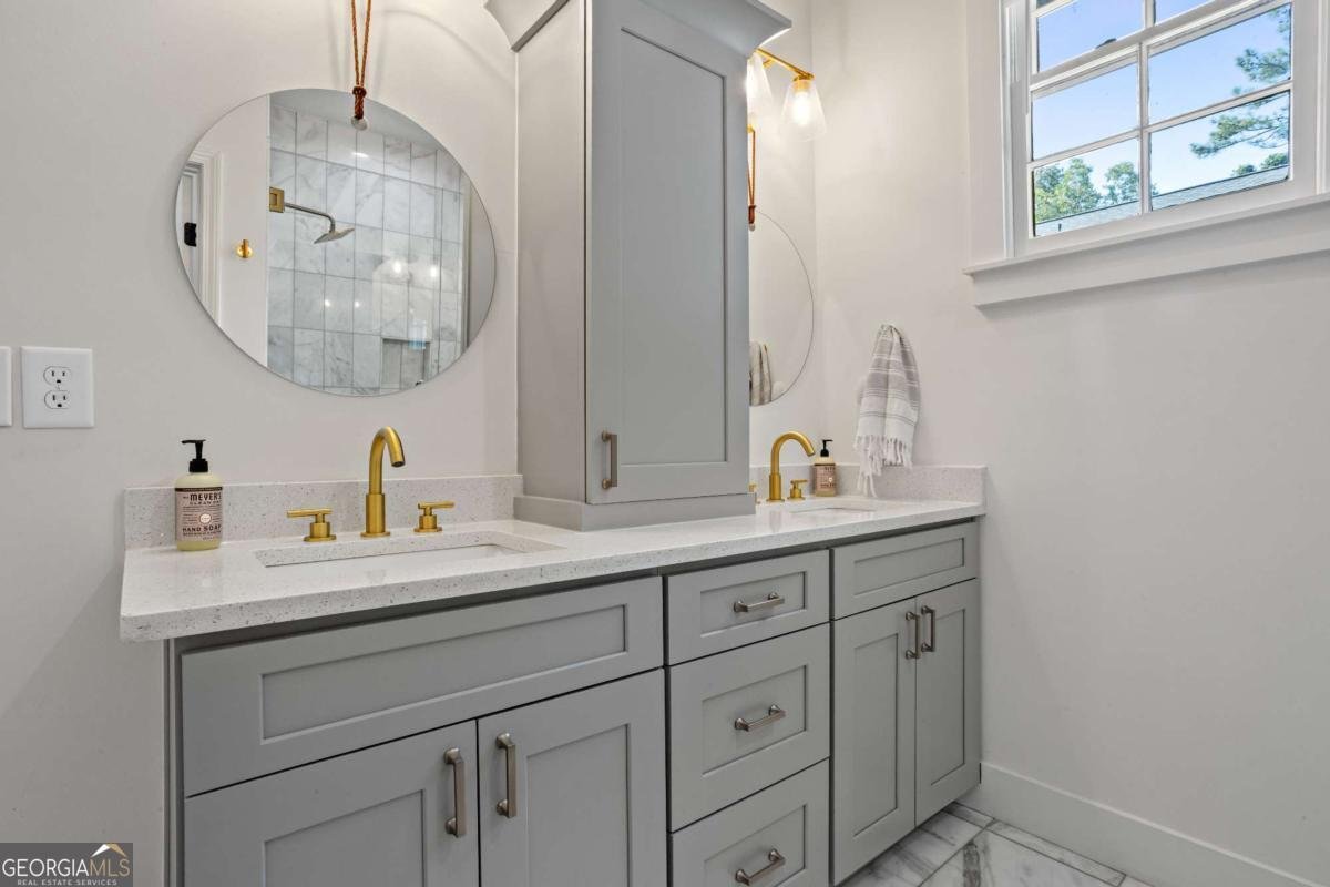 1152 Oakland Drive Atlanta - 28