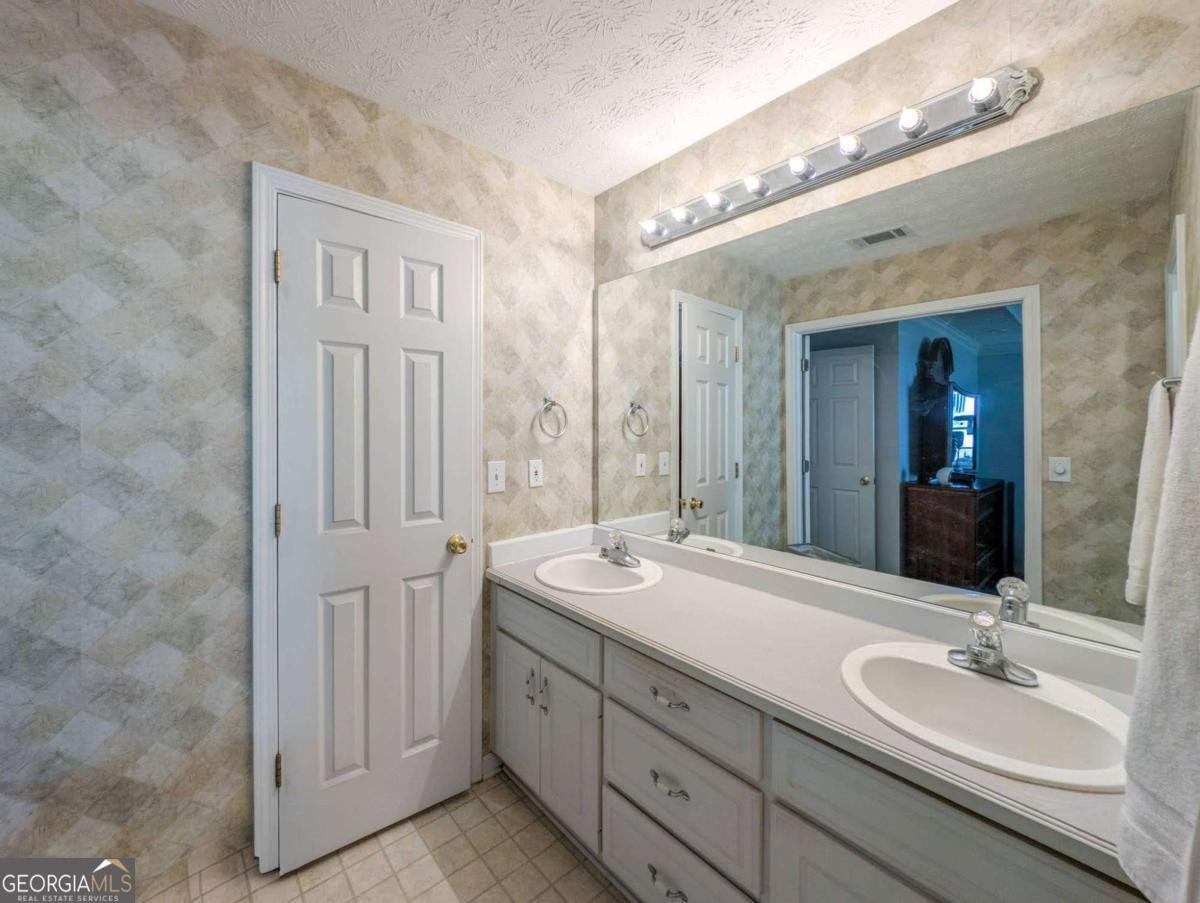 80 Dearing Woods Court Covington - 22