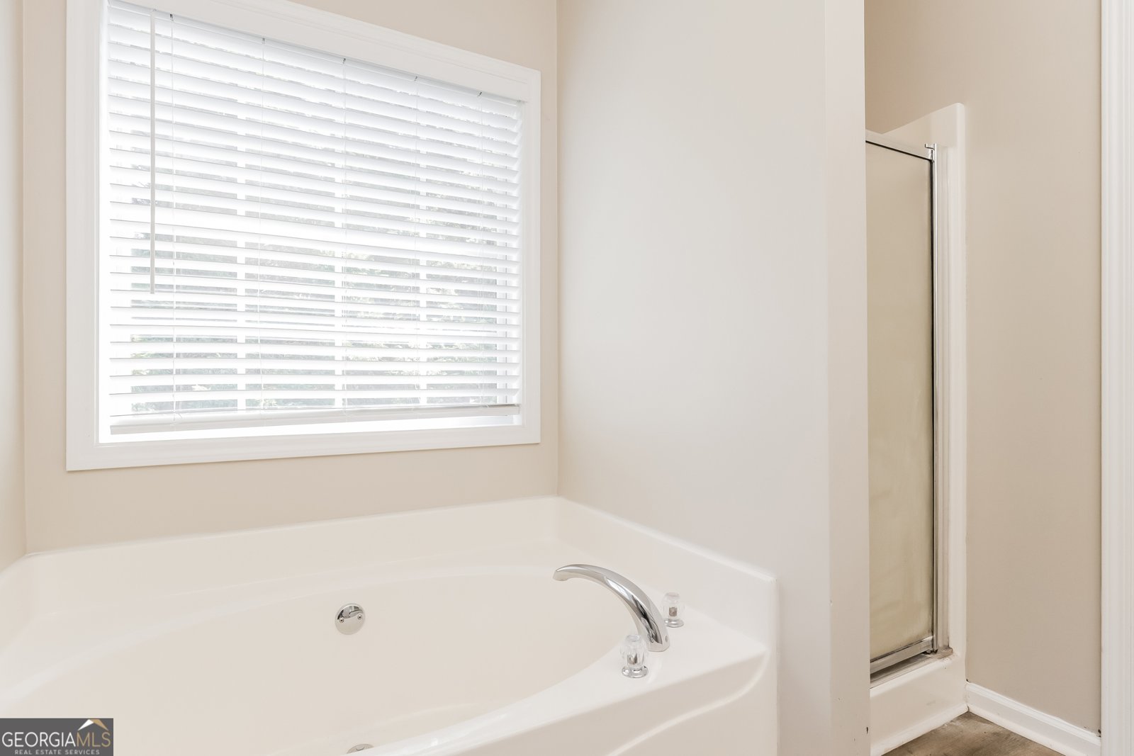 830 Lincoln Square Locust Grove - 11