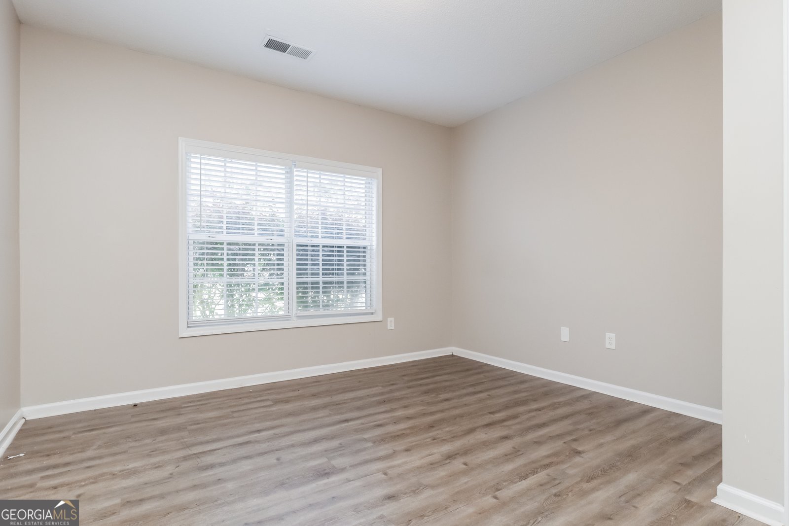 830 Lincoln Square Locust Grove - 13