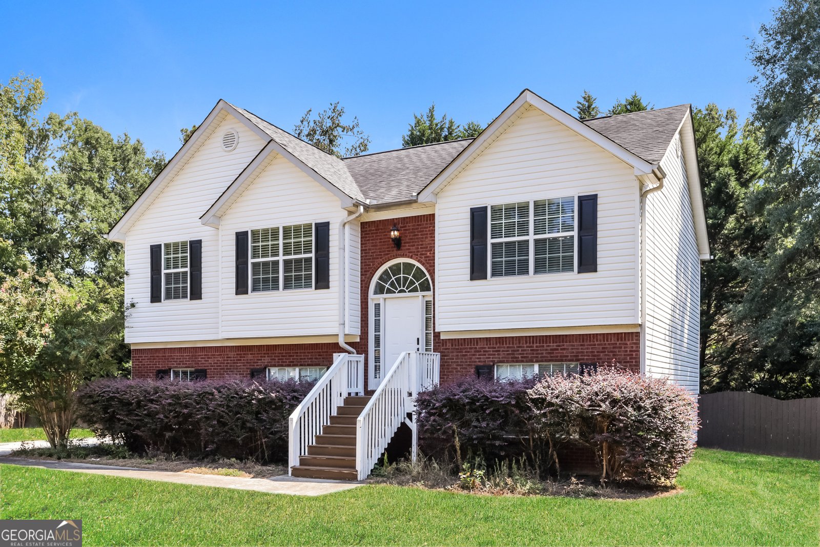 830 Lincoln Square Locust Grove - 2