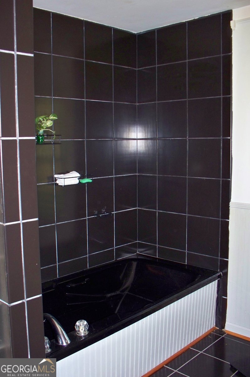 1110 Fieldcrest Court Buckhead - 19