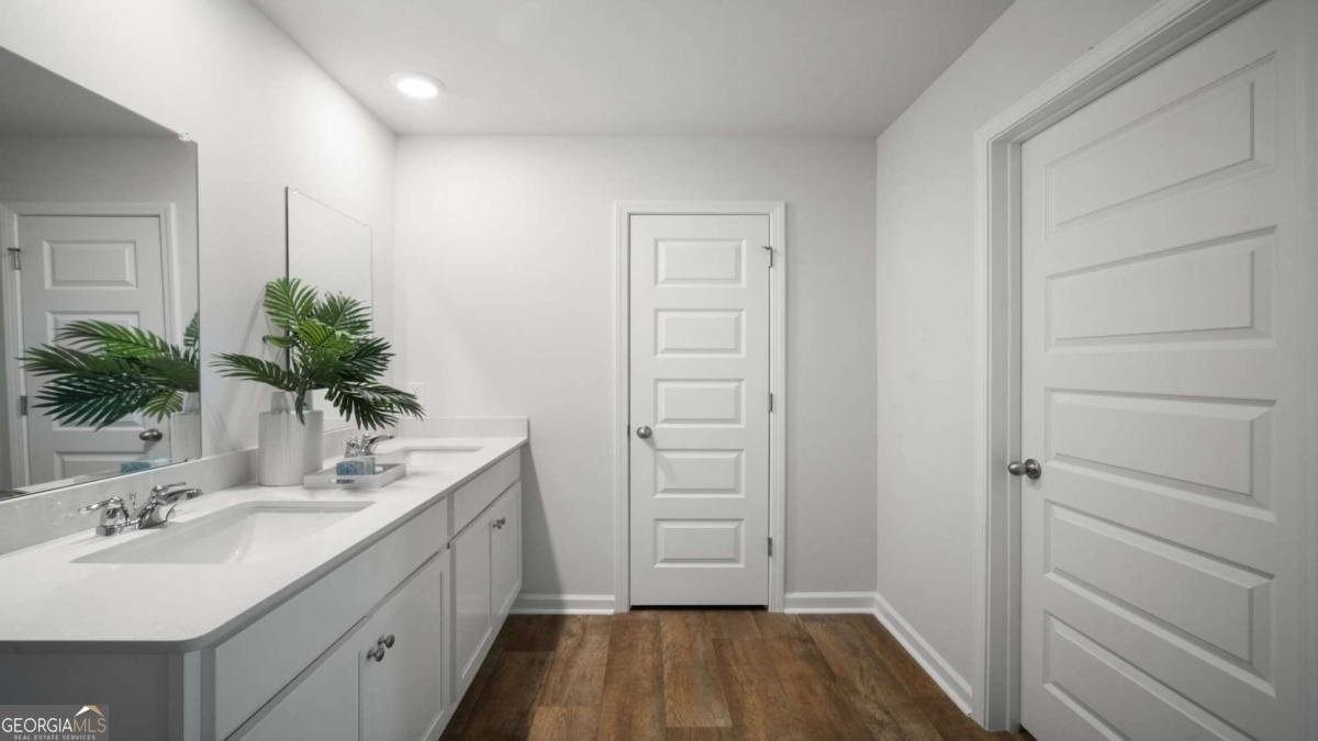 1026 Lakes Boulevard Brunswick - 29