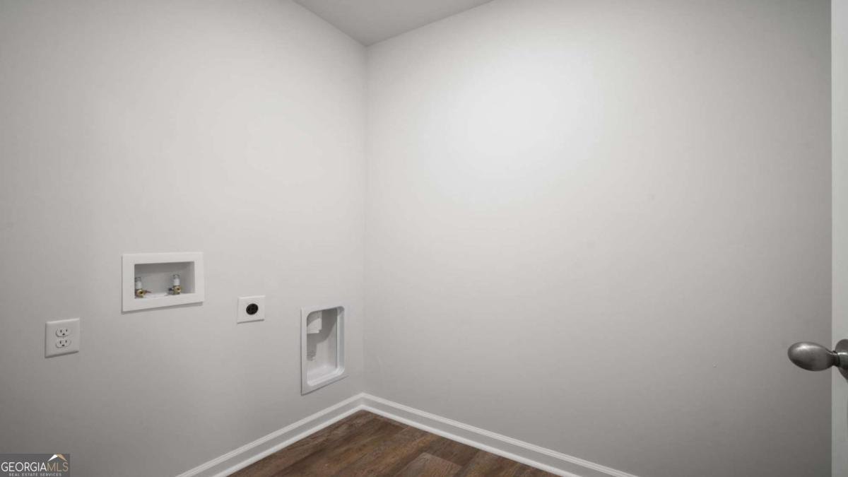 1026 Lakes Boulevard Brunswick - 40