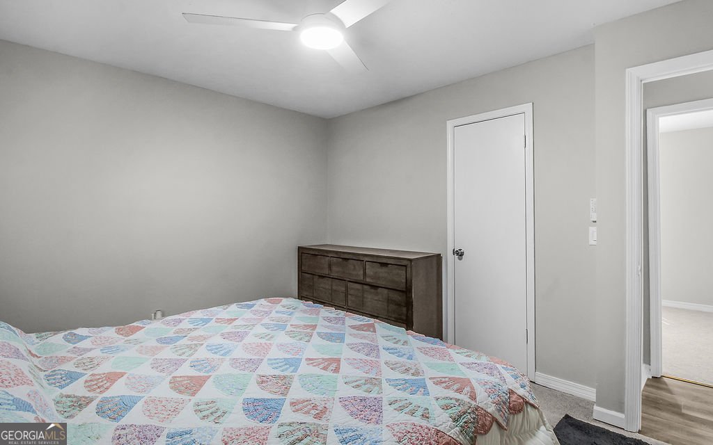 979 B Pineland Avenue Hinesville - 24