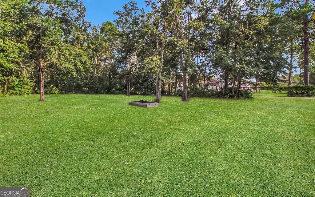 979 B Pineland Avenue Hinesville - 33