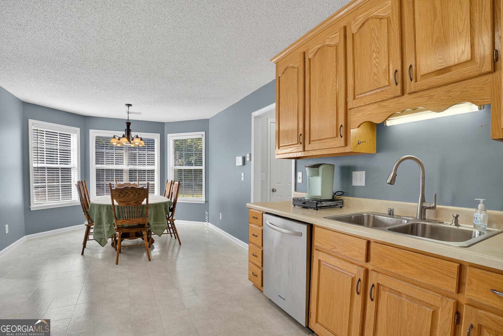 261 Amanda Drive Macon - 13