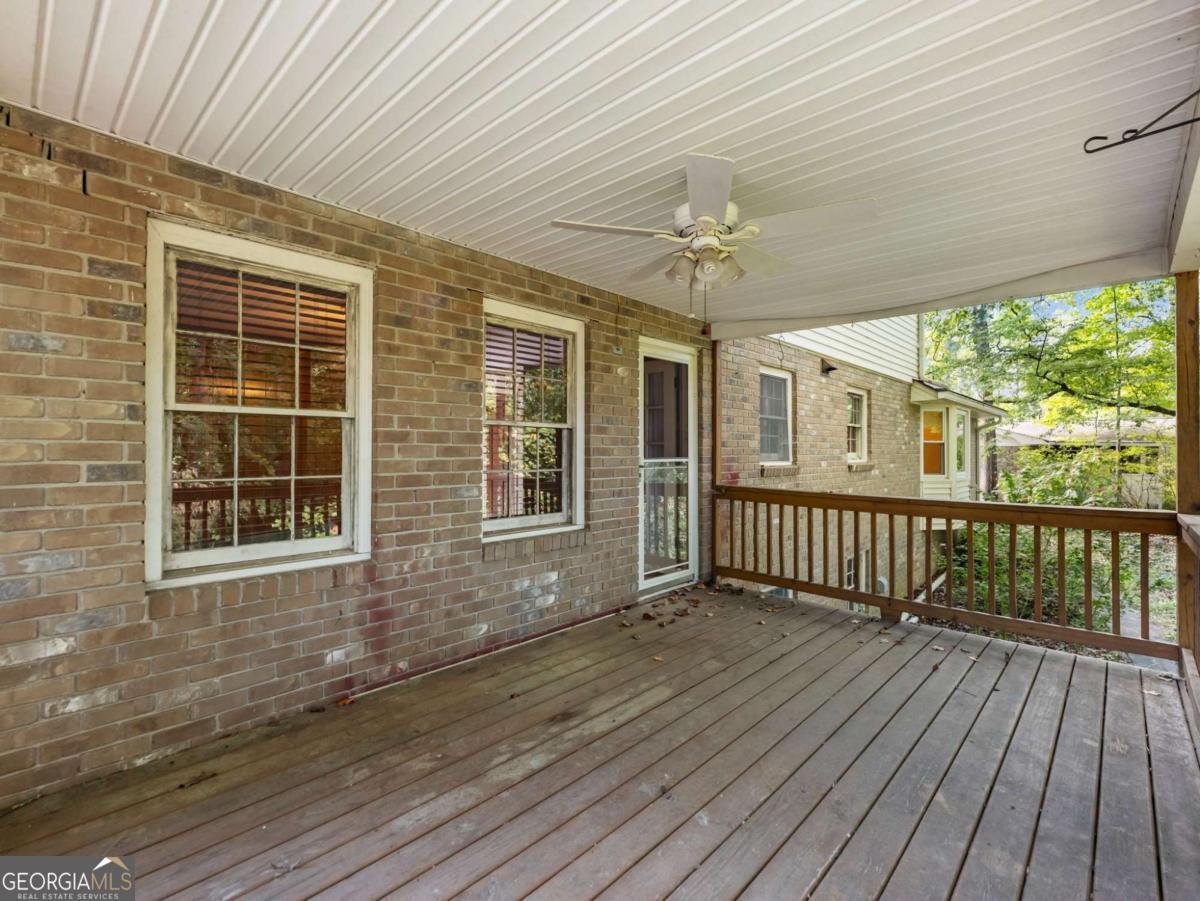 654 Grove Parkway Marietta - 1