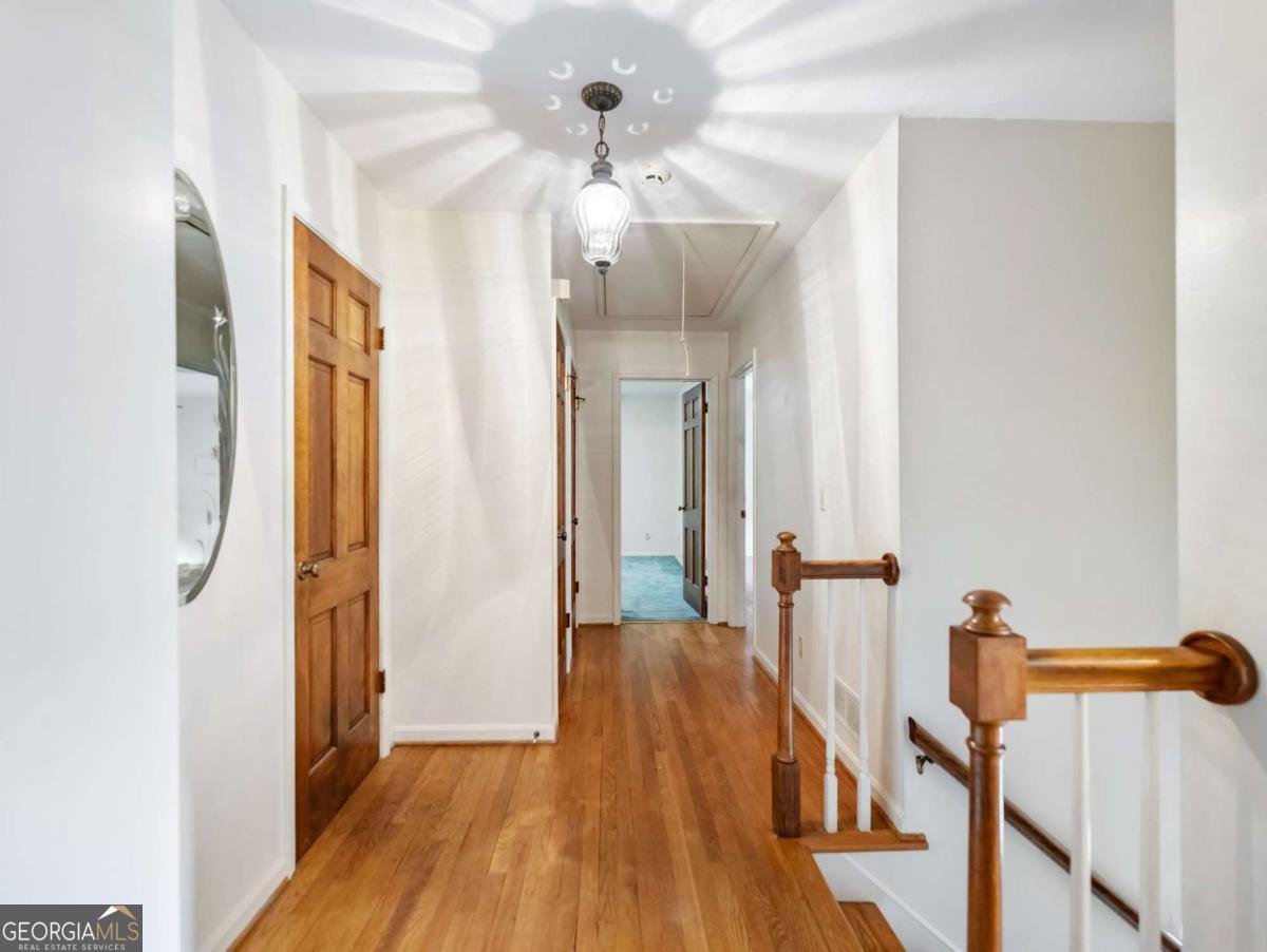 654 Grove Parkway Marietta - 3