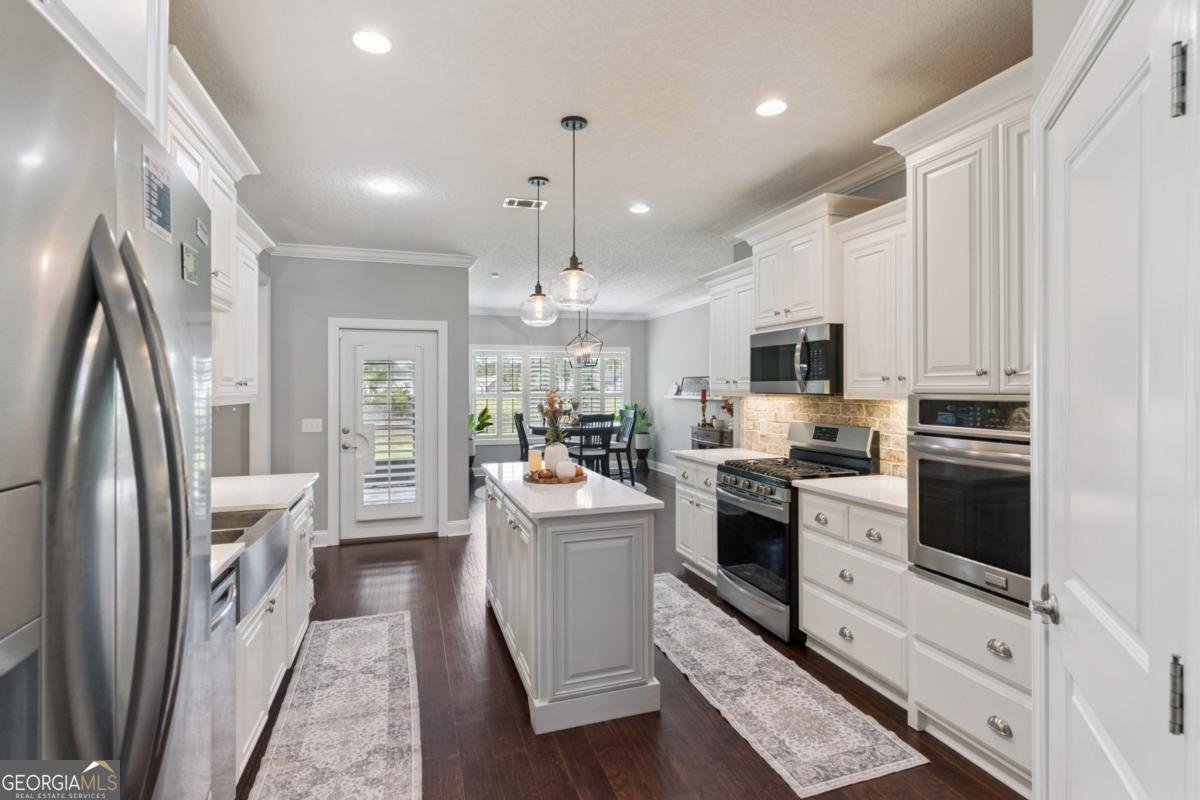 213 Belmont Circle Brunswick - 10