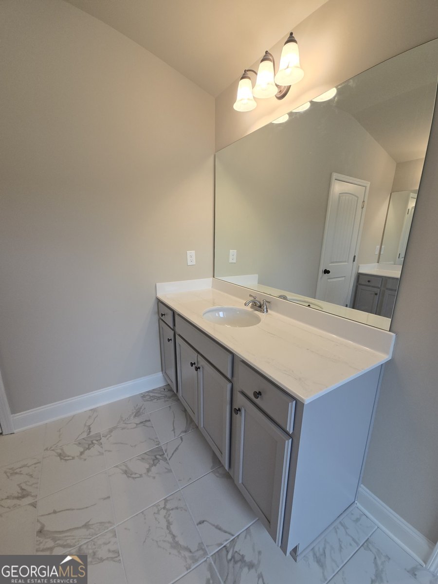 1107 Kingston Hill Drive Loganville - 30