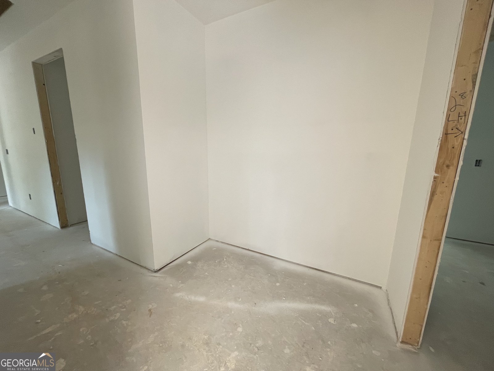 832 JACKSON Drive Thomaston - 42