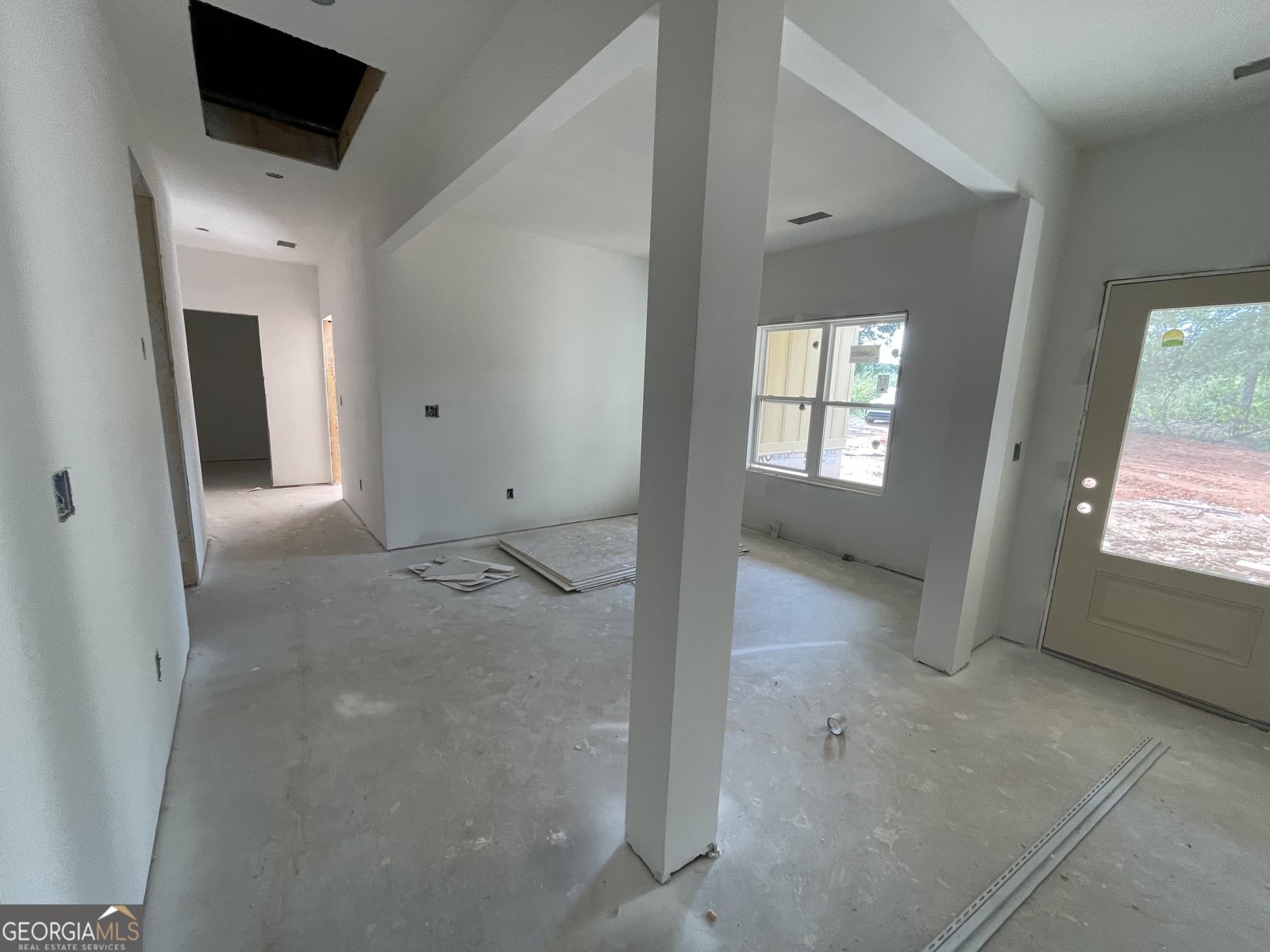 832 JACKSON Drive Thomaston - 43