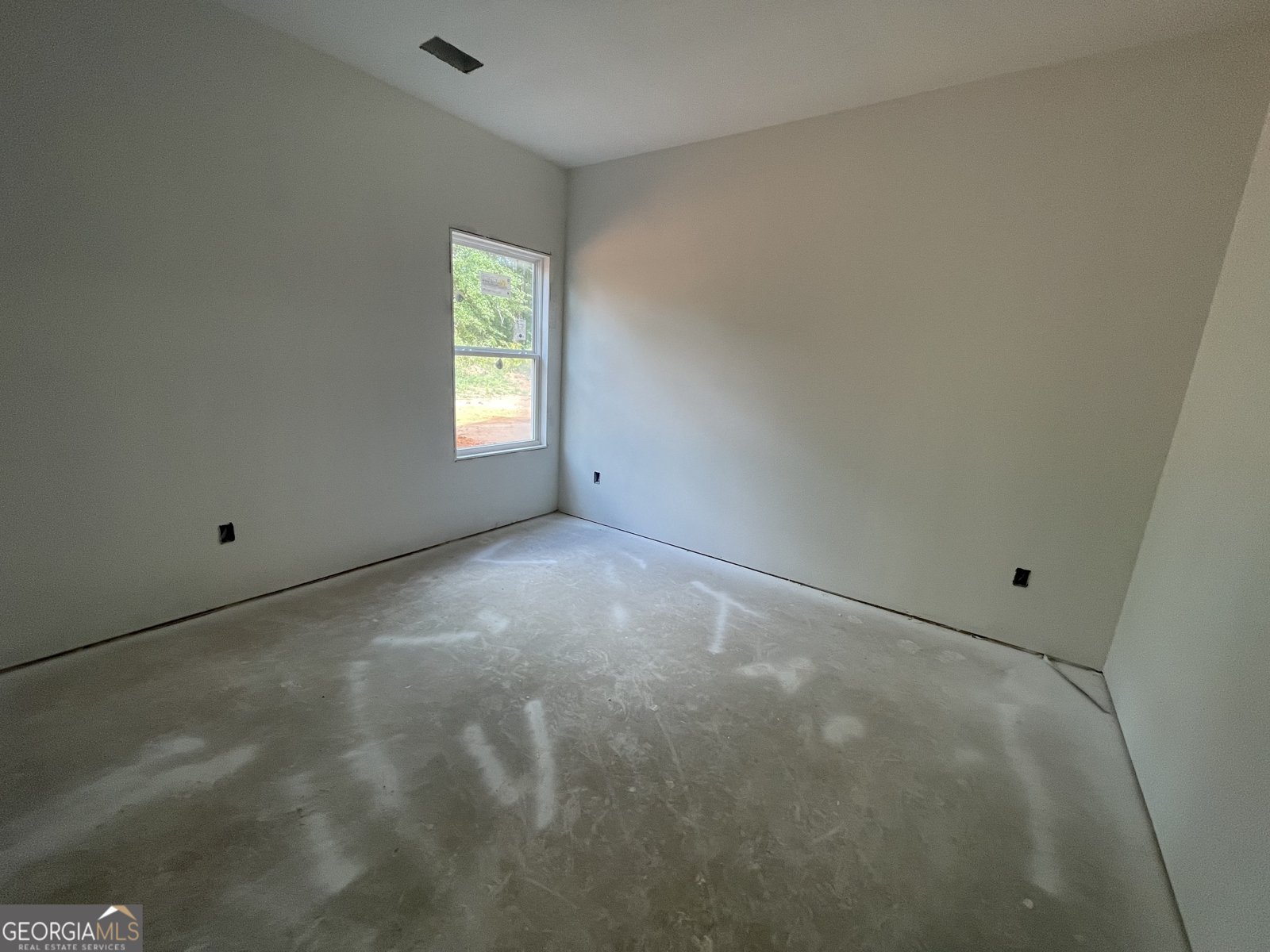832 JACKSON Drive Thomaston - 46