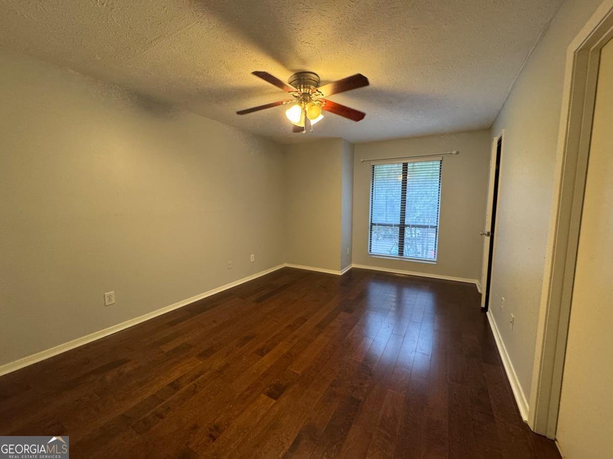 528 Warm Springs Circle Roswell - 13