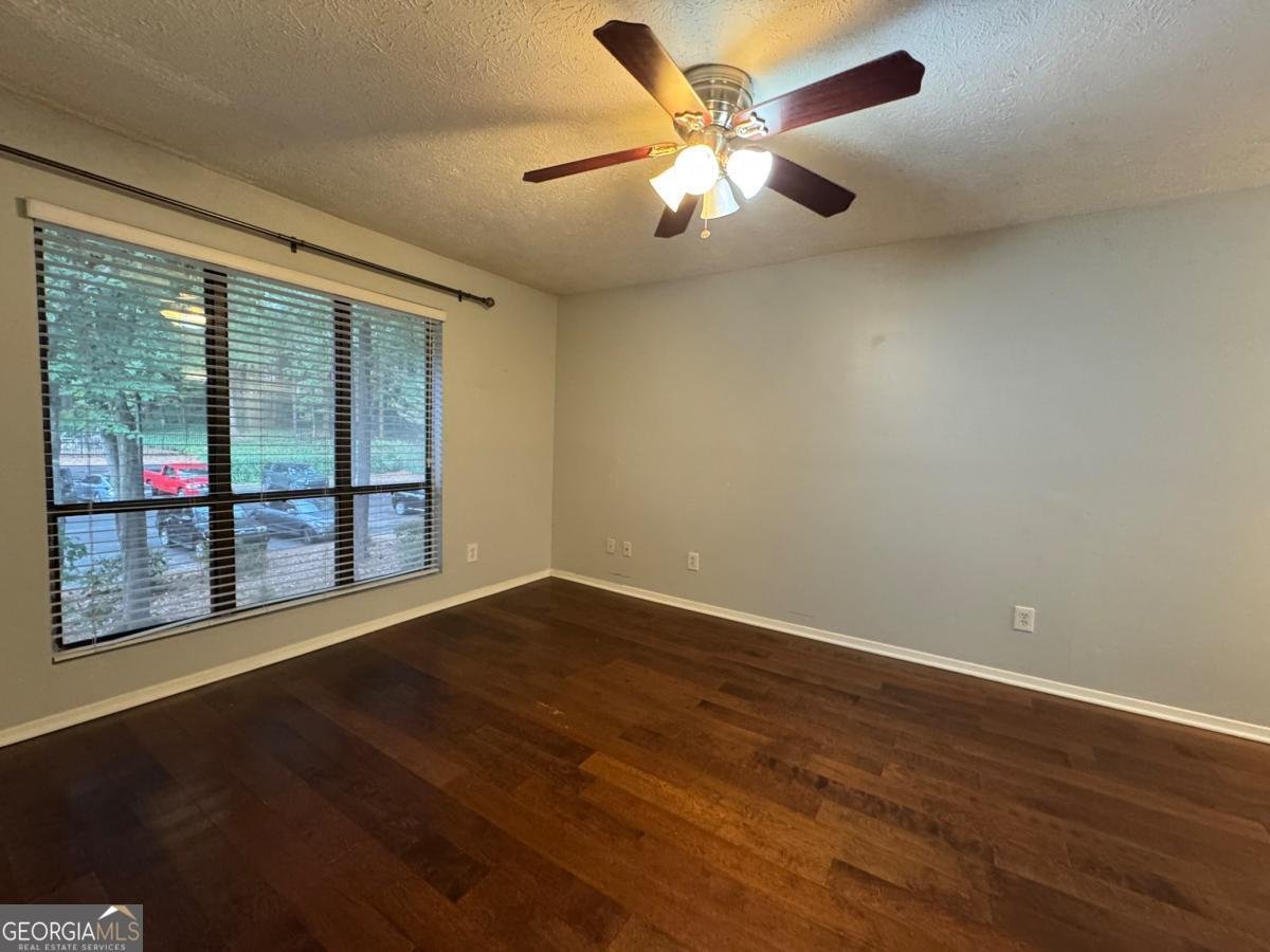 528 Warm Springs Circle Roswell - 17