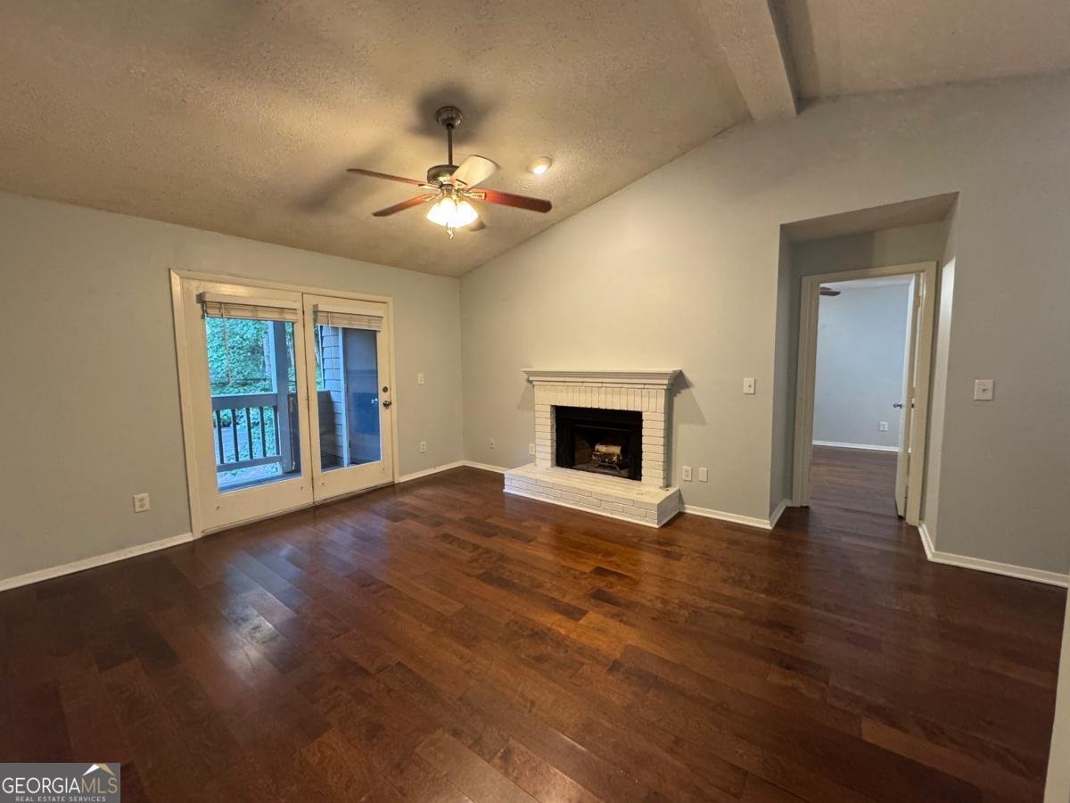 528 Warm Springs Circle Roswell - 2