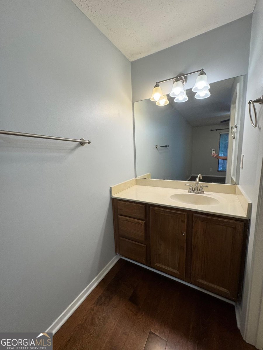 528 Warm Springs Circle Roswell - 21