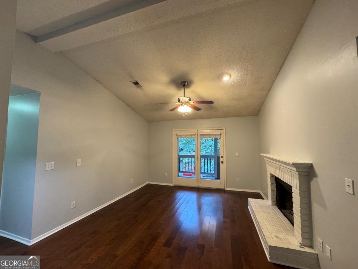528 Warm Springs Circle Roswell - 3