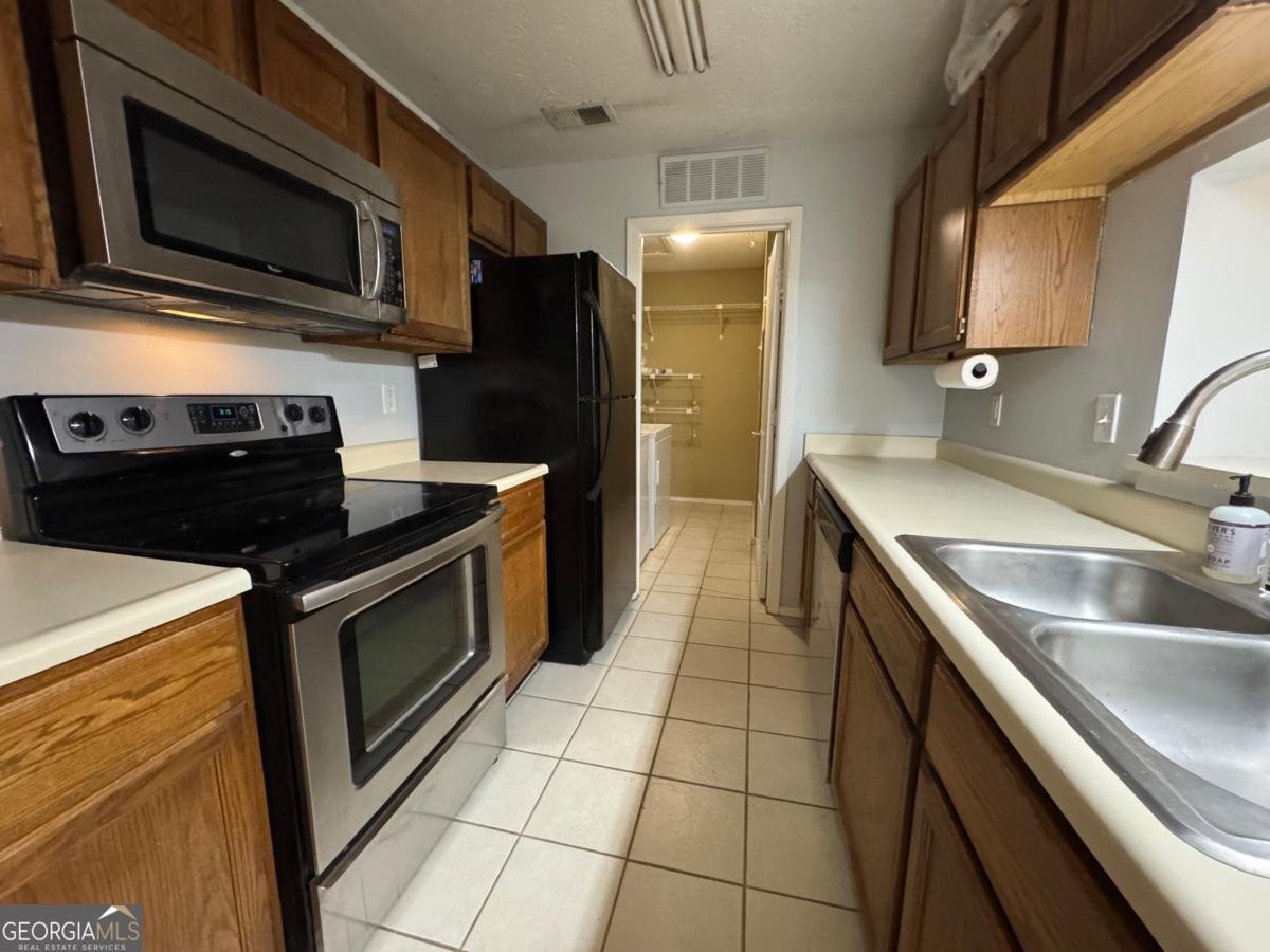 528 Warm Springs Circle Roswell - 5