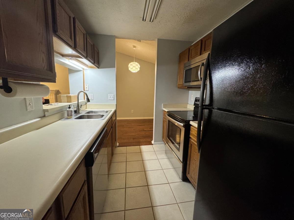 528 Warm Springs Circle Roswell - 9